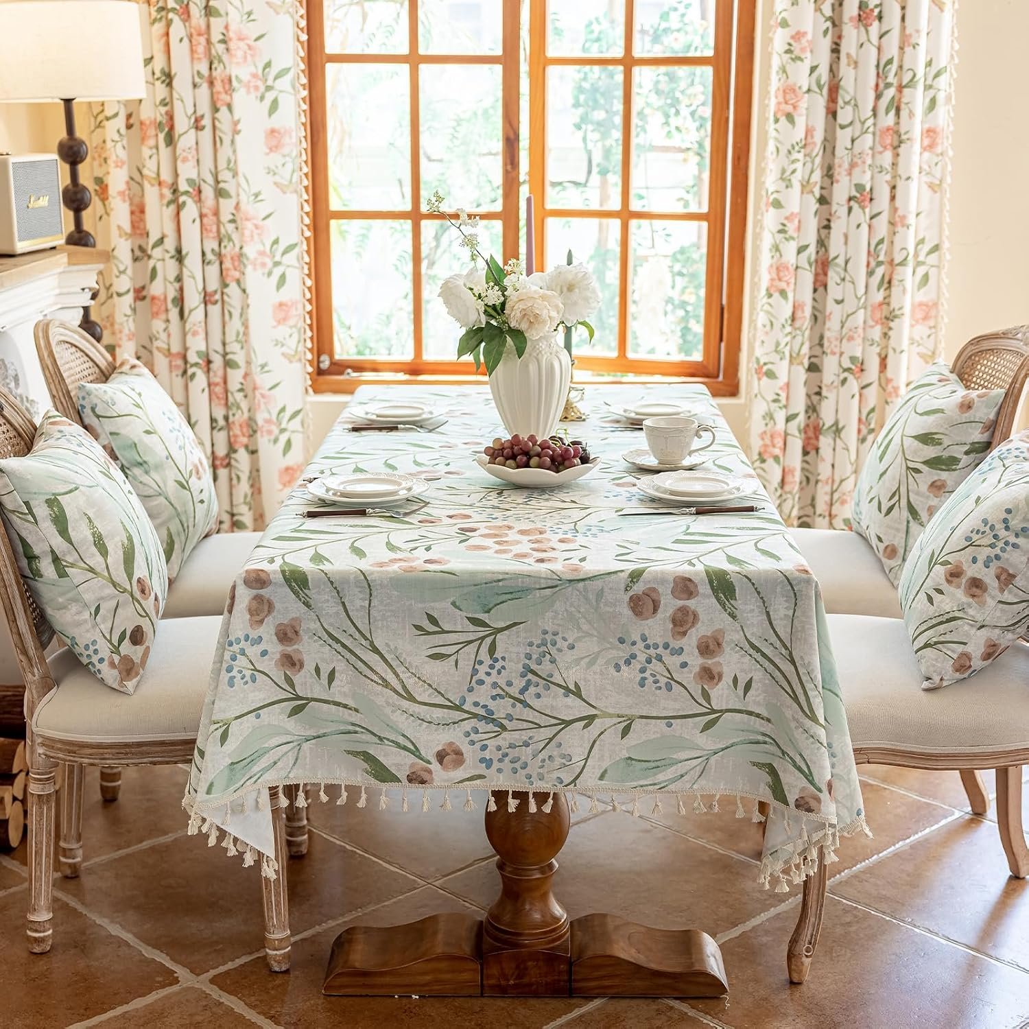 Soft, Washable Cotton-Linen Tablecloth with Floral Print (Rectangular) - Image 2